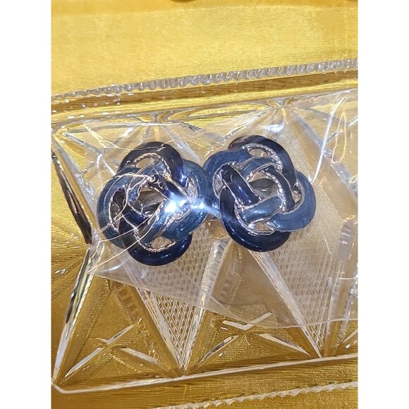 VINTAGE BLUE CELTIC IRISH KNOTS LARGE CLIP ON EARRINGS - Picture 8 of 8